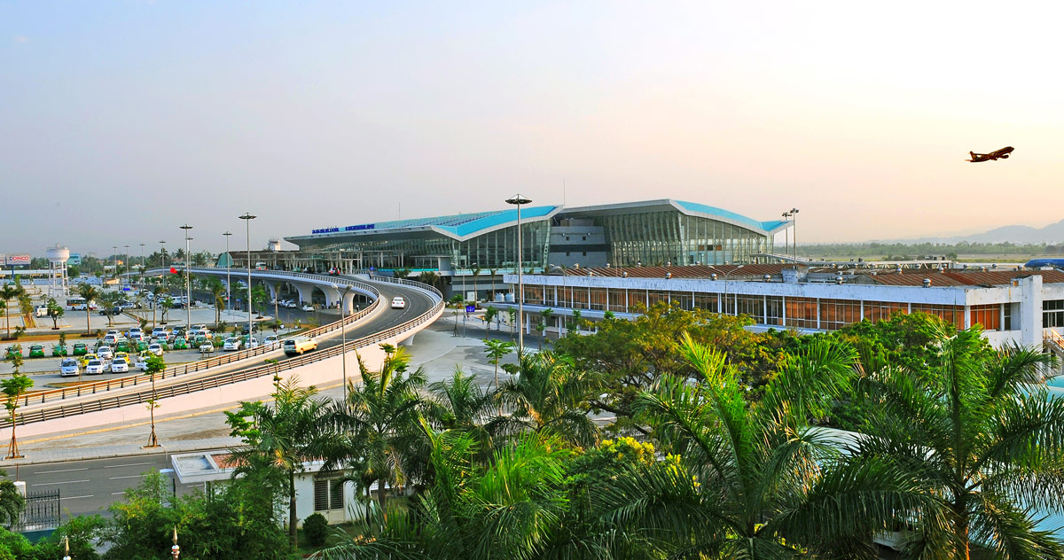 Sân bay Quốc Tế Đà Nẵng (15 phút)